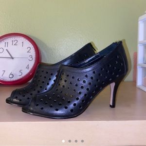 peep toe black hole heels